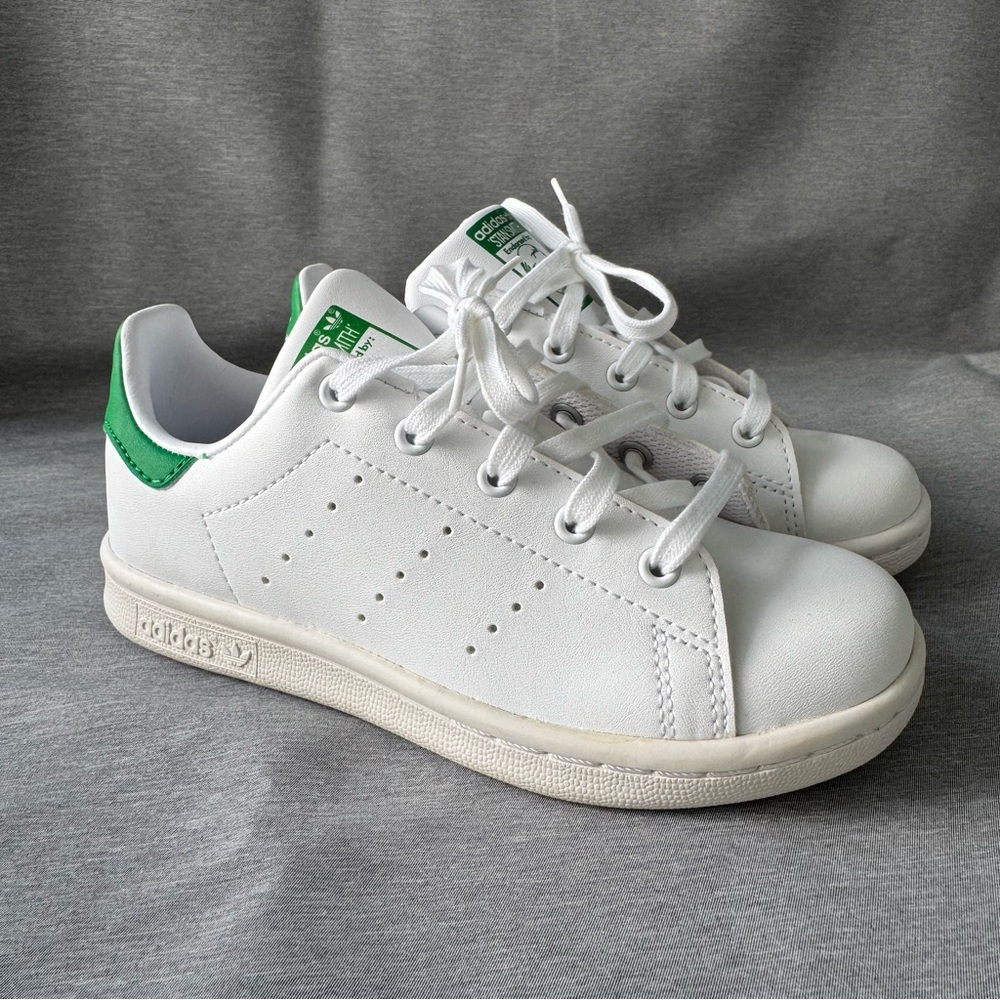 Adidas Stan Smith White Sneakers with Green Details